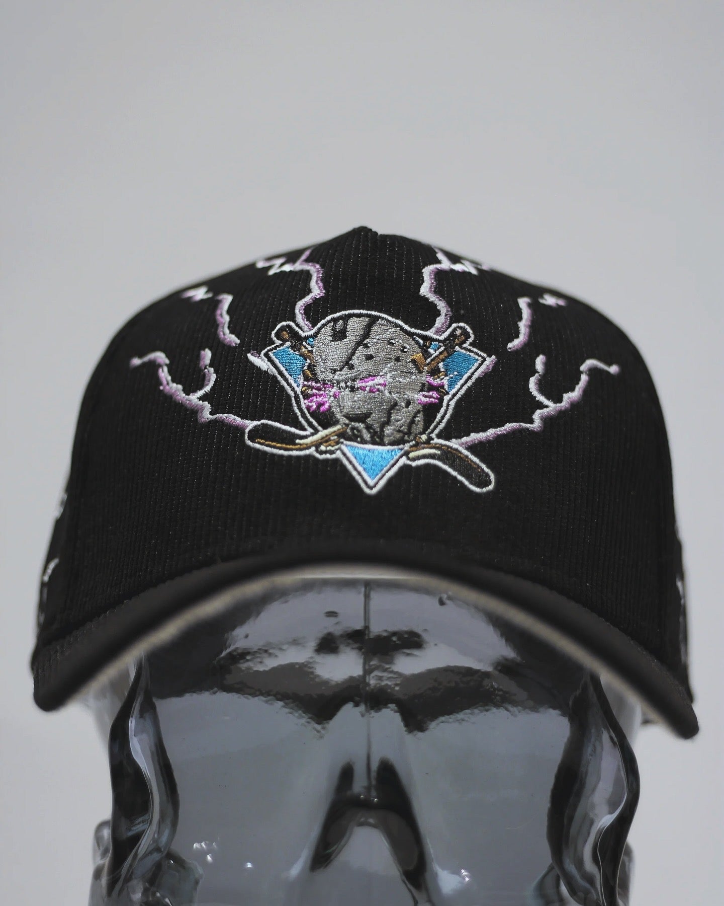 "MIGHTY VILNS 2.0" HAT (CORDUROY)