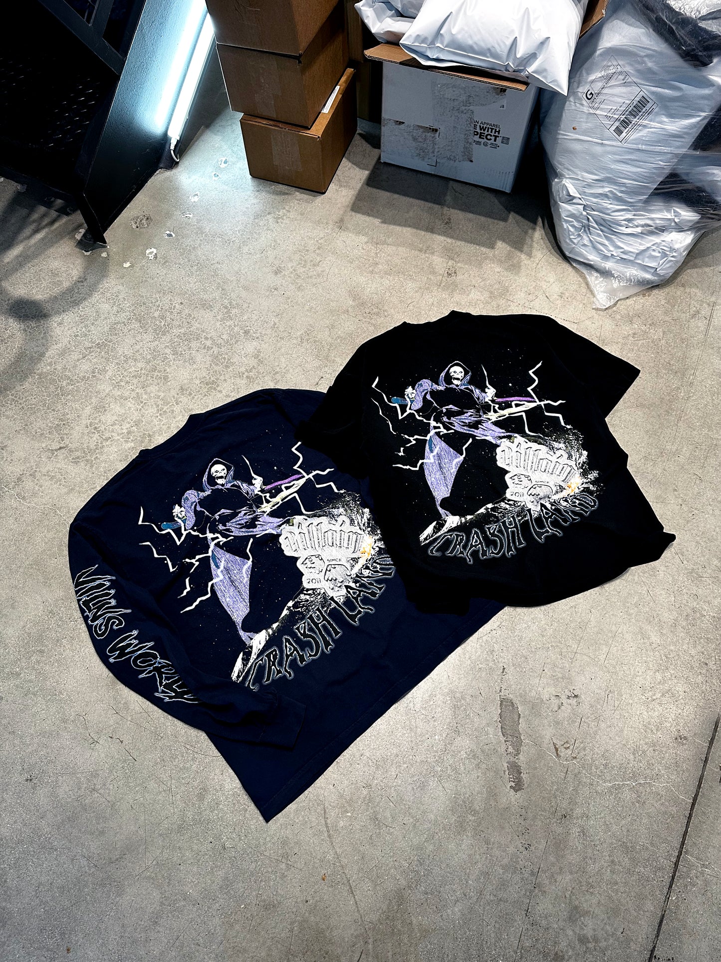 CRASH LAND LONG SLEEVE (NAVY)
