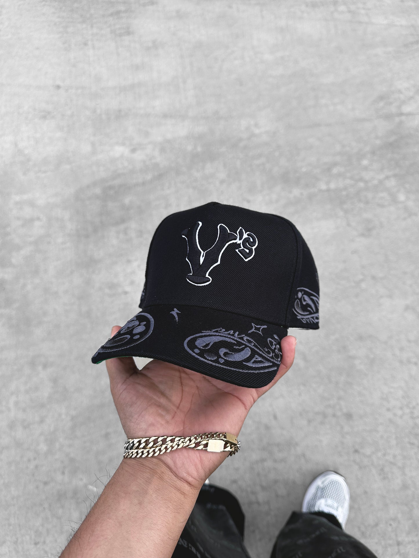 V'S PAISLEY HAT / BLACK
