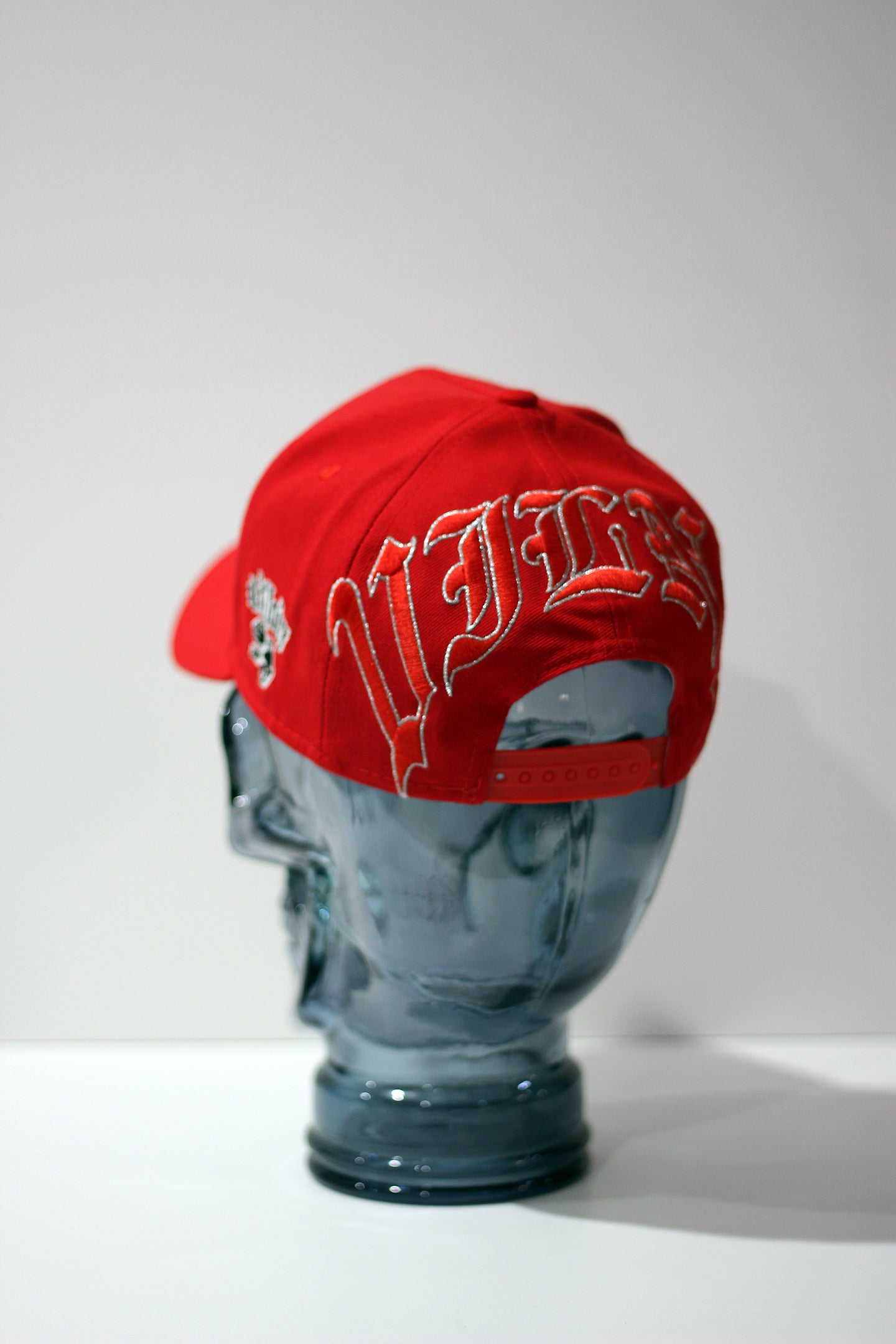 "V'$ " HAT (RED)
