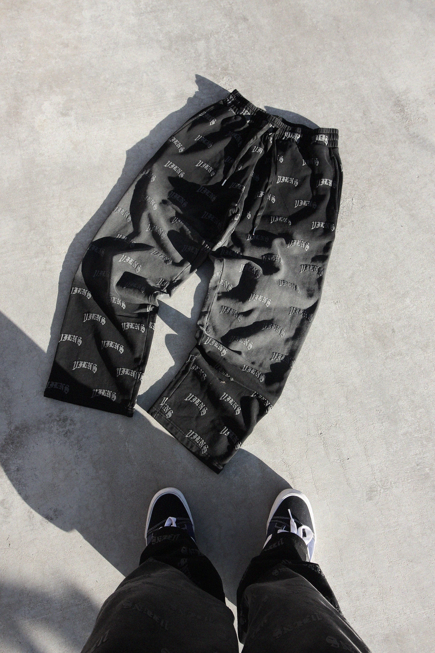 'SUN FADE VILNS' SWEATS (BAGGY)