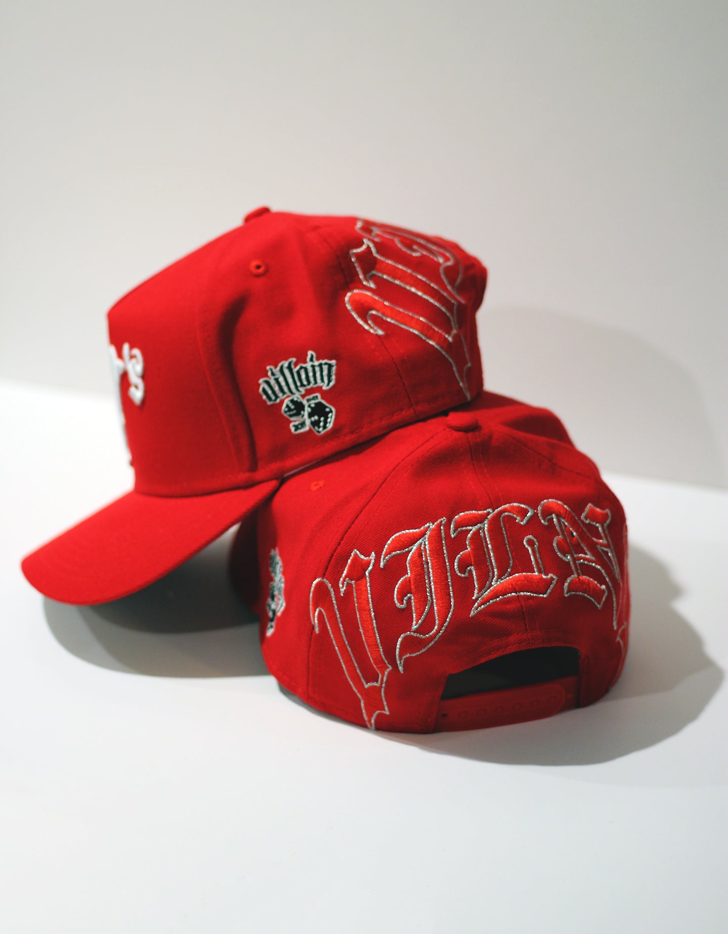 "V'$ " HAT (RED)