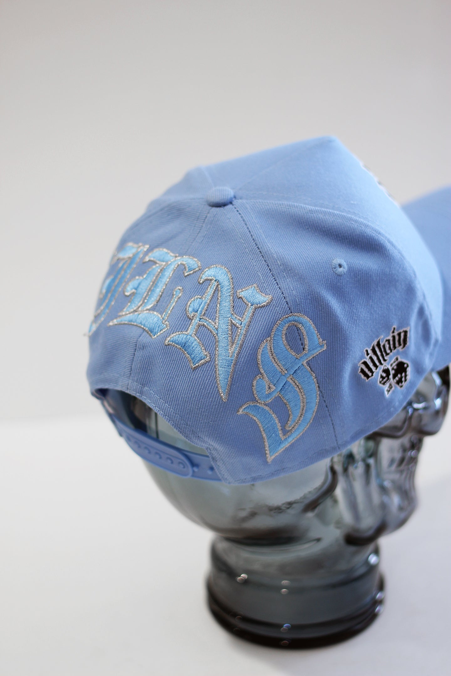 "ICE DOGS" HAT (BABY BLUE)