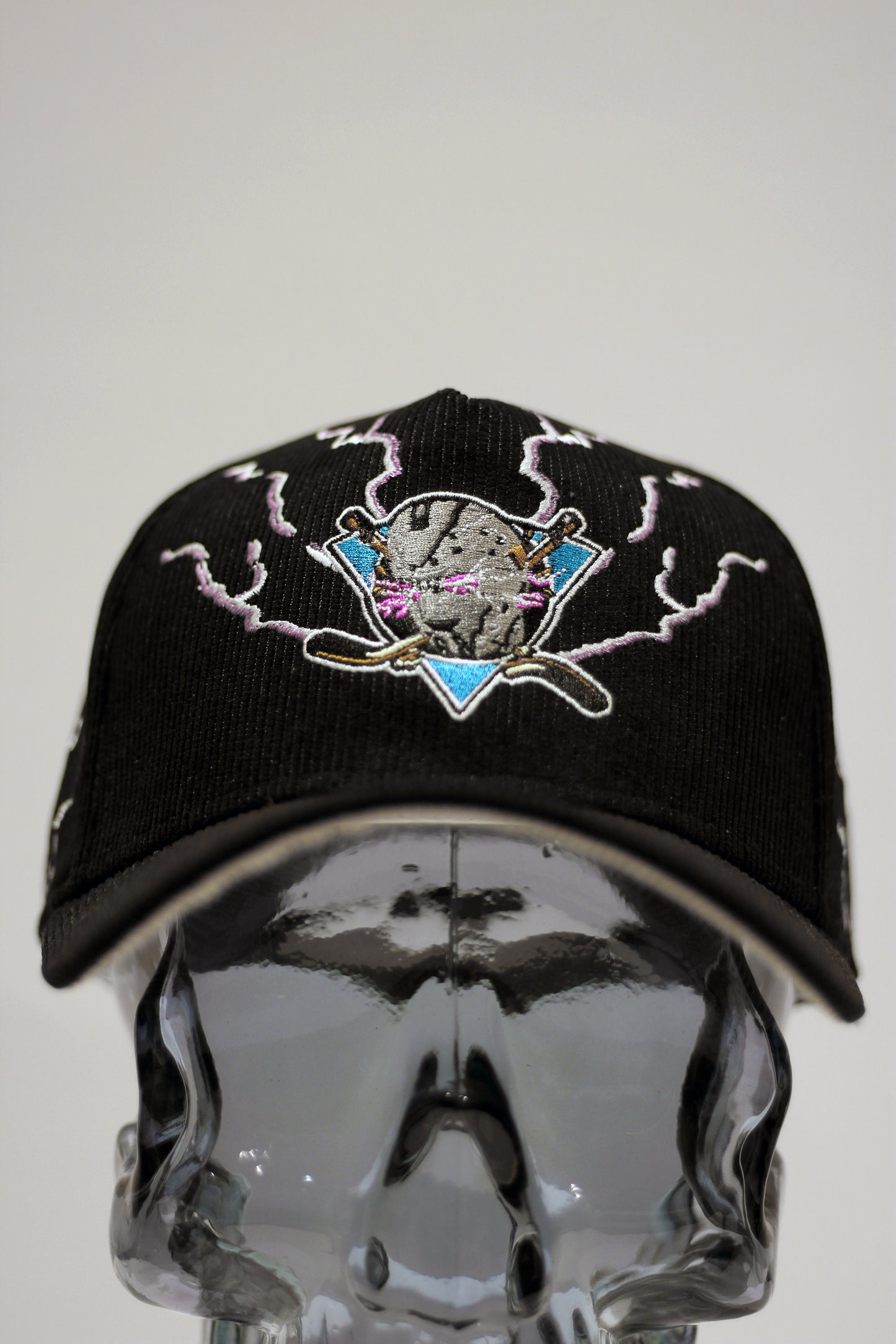 "MIGHTY VILNS 2.0" HAT (CORDUROY)