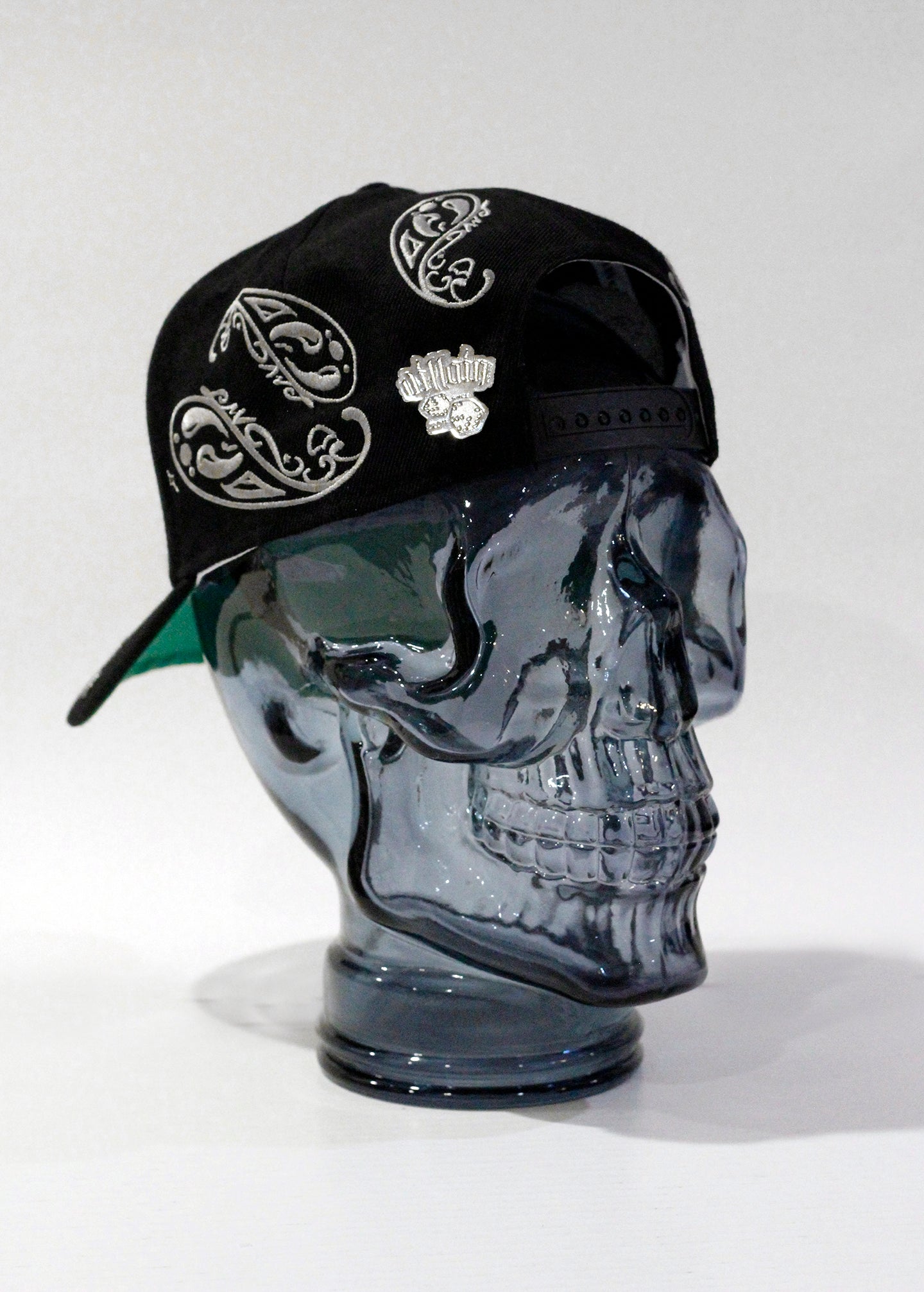 PAISLEY DICE HAT (BLACK&GREY)