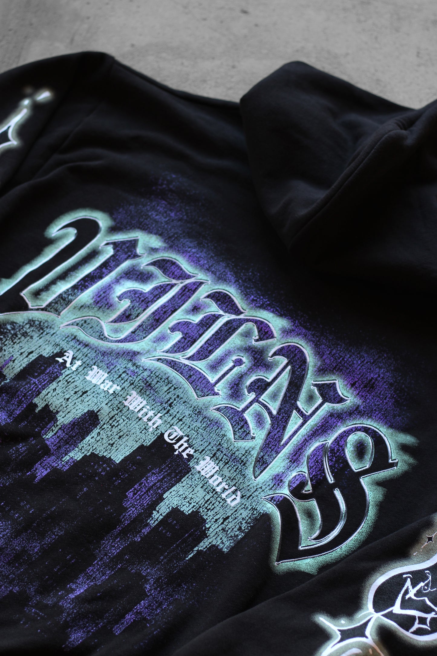 JOKER S ZIP-UP HOODIE (BLACK)