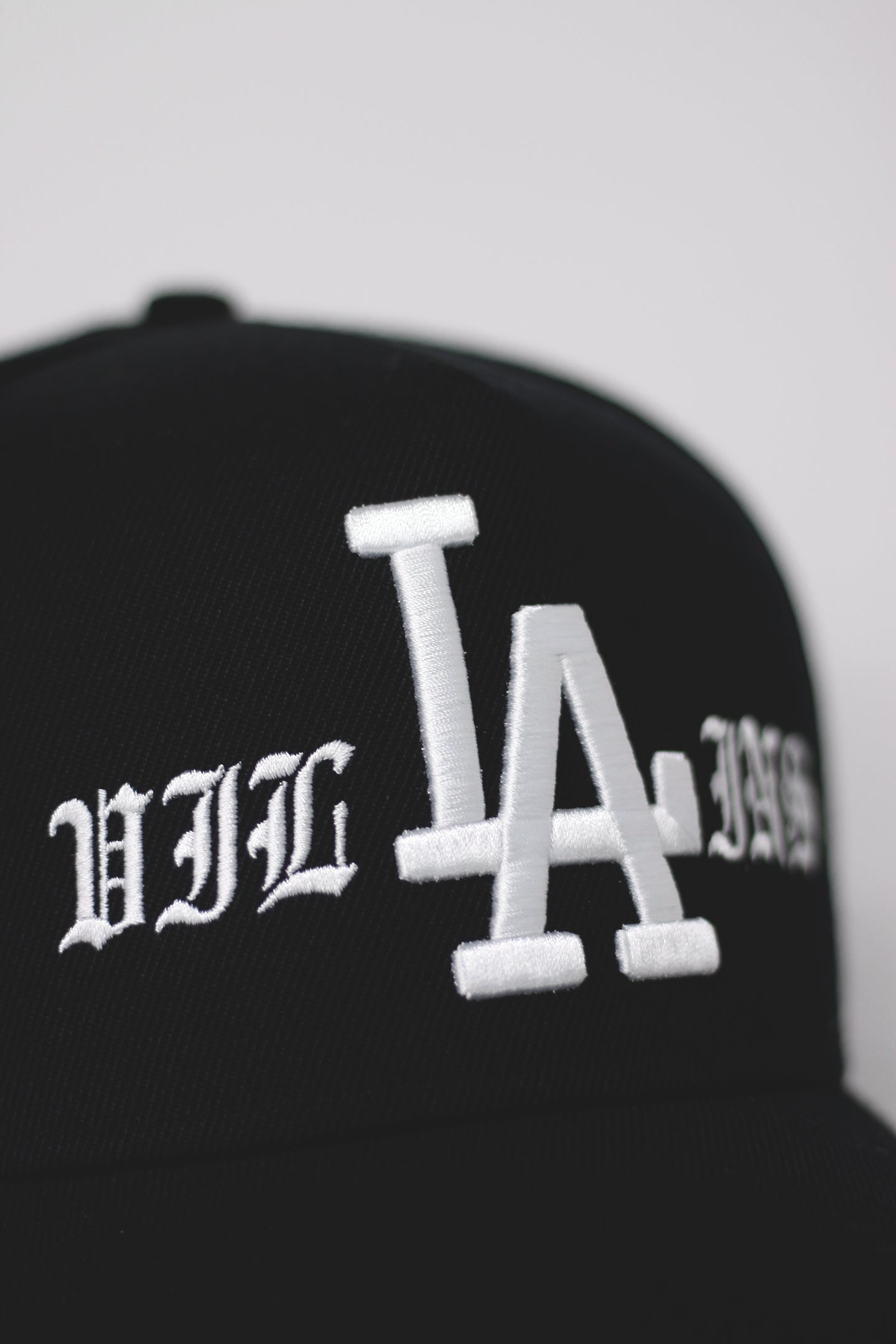 VILNS "LA" A-Frame (Black)