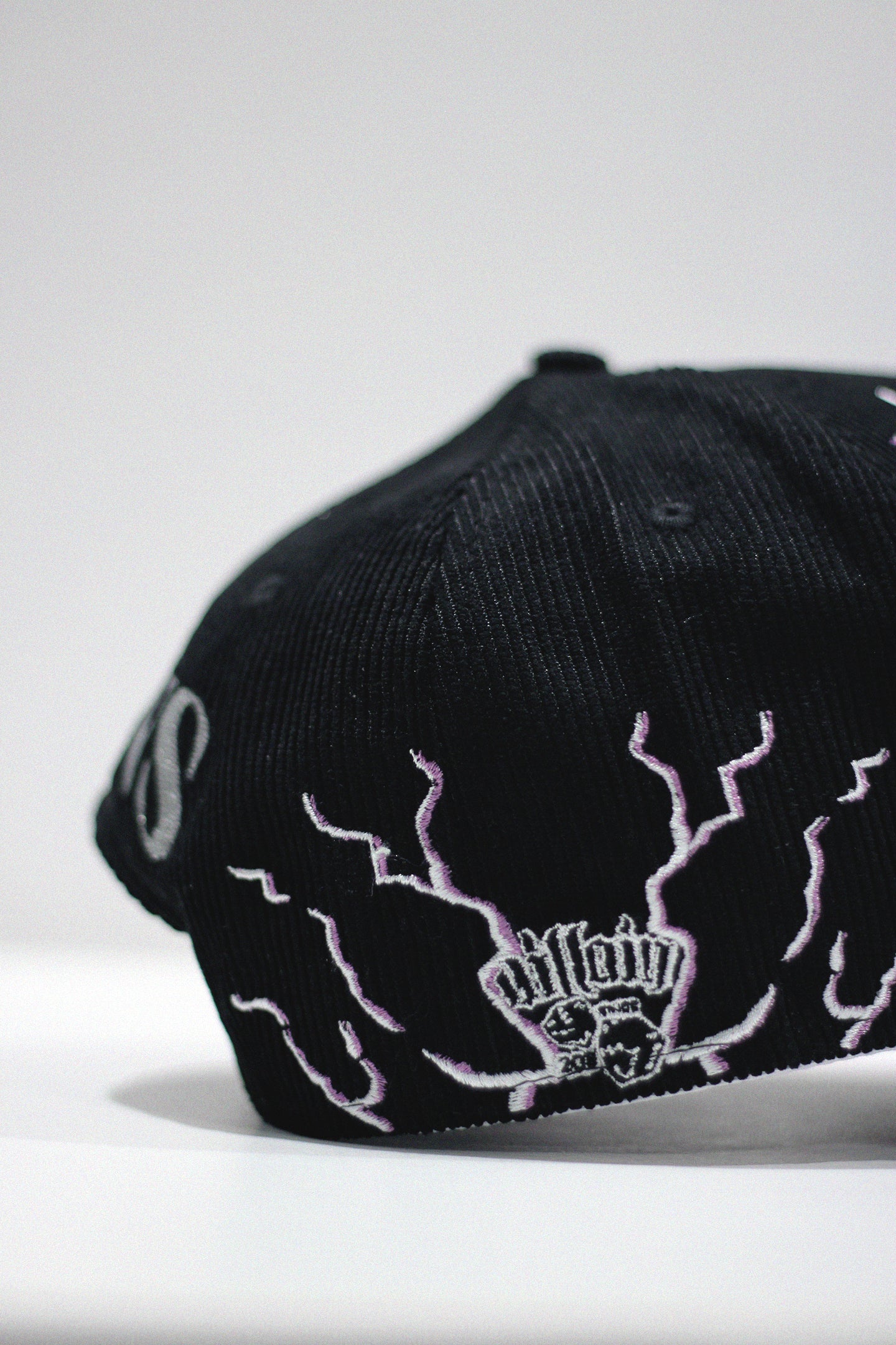 "MIGHTY VILNS 2.0" HAT (CORDUROY)