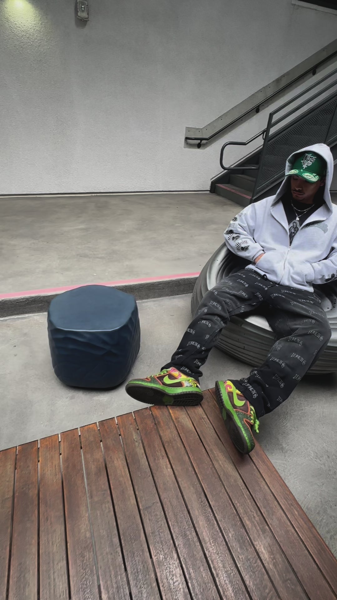 SUN FADE VILNS' SWEATS (BAGGY) – VillainAttire