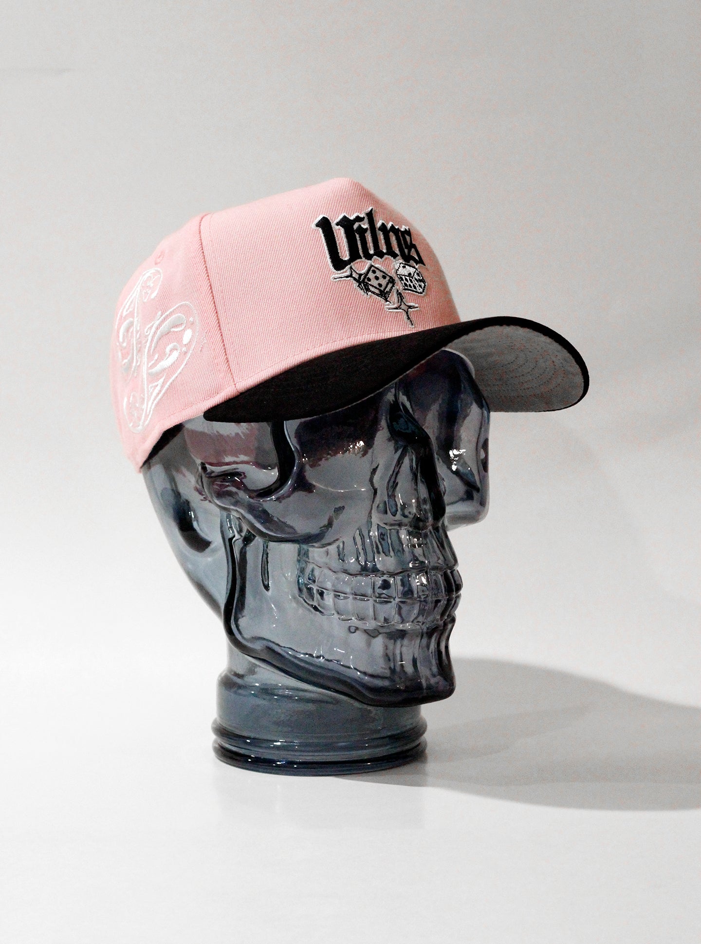 PAISLEY DICE HAT / PINK