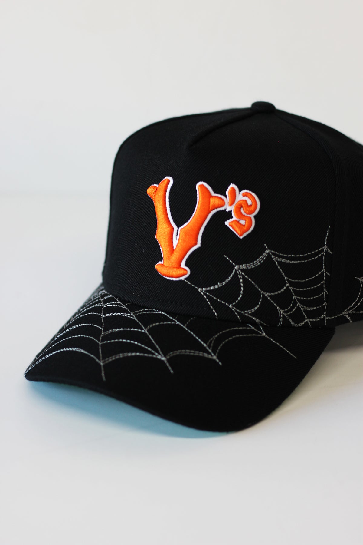 "V'$" Web A-Frame (Black)