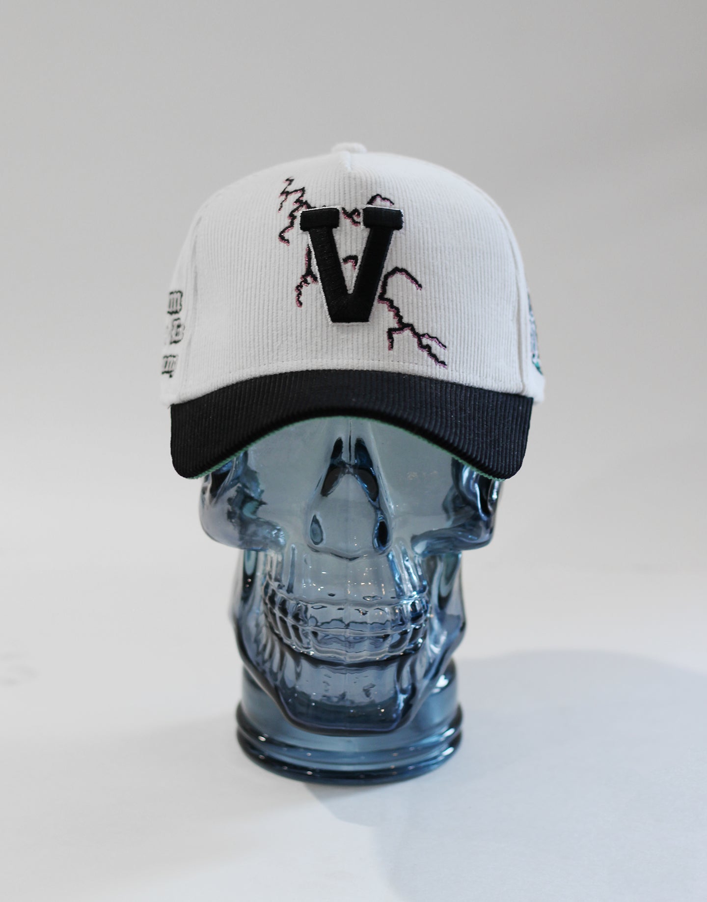 VILN "V" Lightning Hat (OFF-WHITE/GREEN)