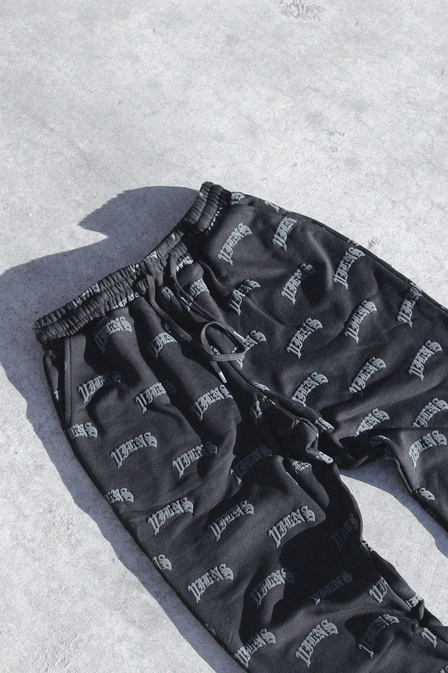 'OLD ENGLISH' SWEATPANTS (RESTOCK COMING SOON)